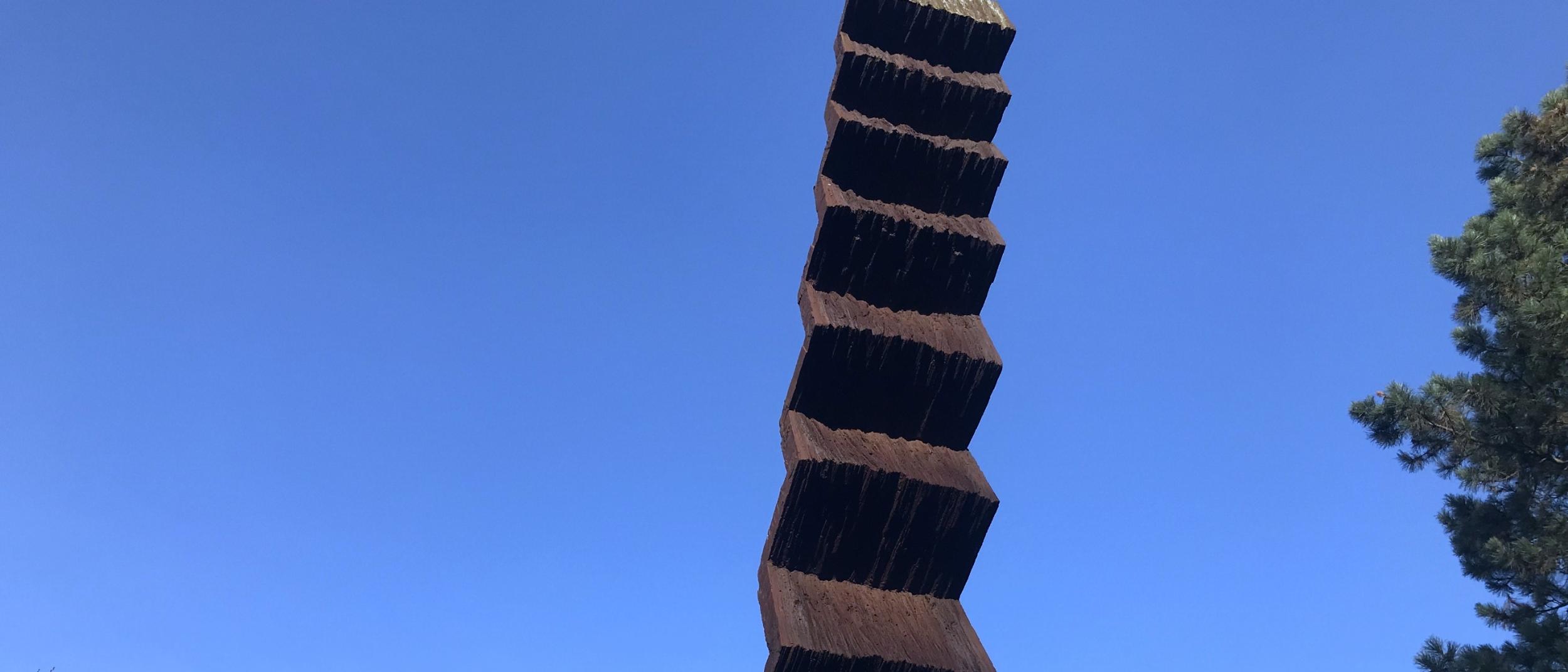 Jetelova_Steig: treppenartige Skuptur im Freien